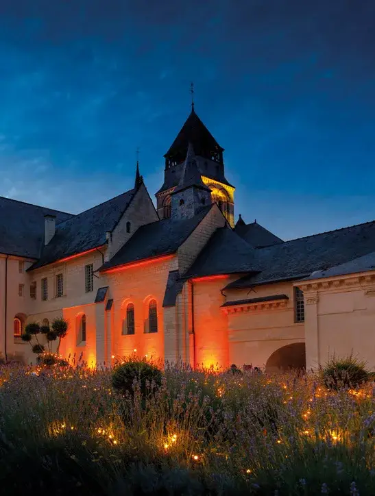Noël en Pays de la Loire : Et si vous passiez les fêtes autrement ? 1 Fontevraud © Leonard de Serres