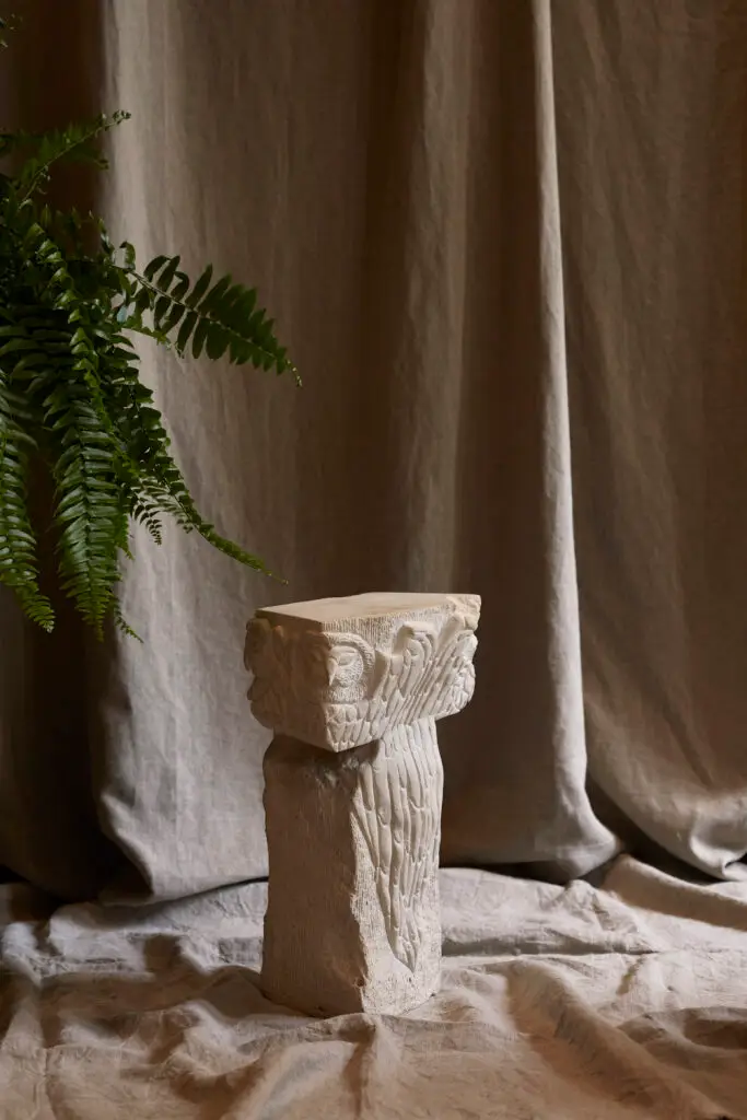 THE ROOMS L OEIL DE KO OKO GUERIDON BY GUILLAUME CAMPREDON