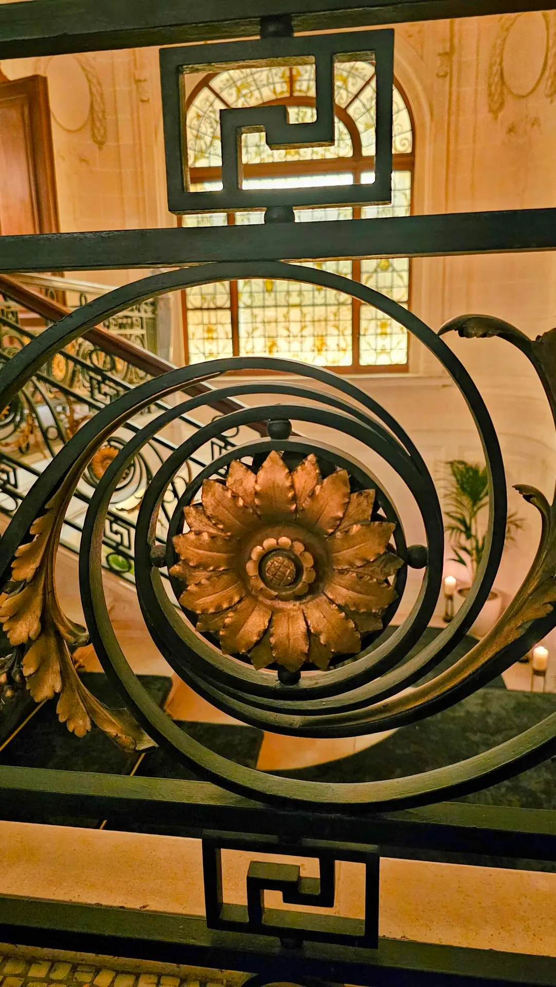 L'Hôtel Fleur de Ville : passé classe, présent stylé 8 balconrestaurant scaled