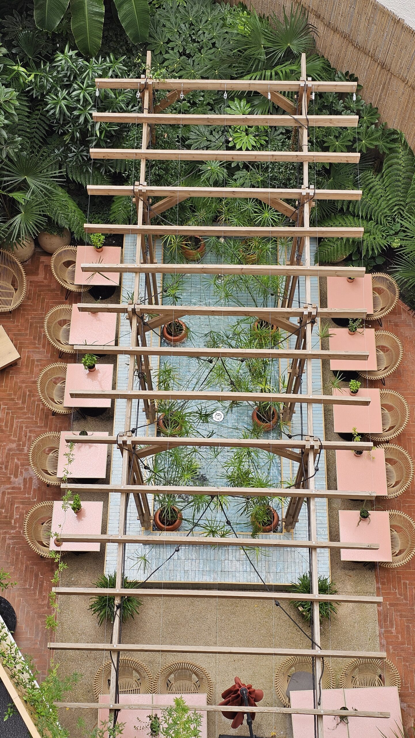 Bloom House Paris : L'Oasis Chic du 10ème 6 20250904 131916 scaled