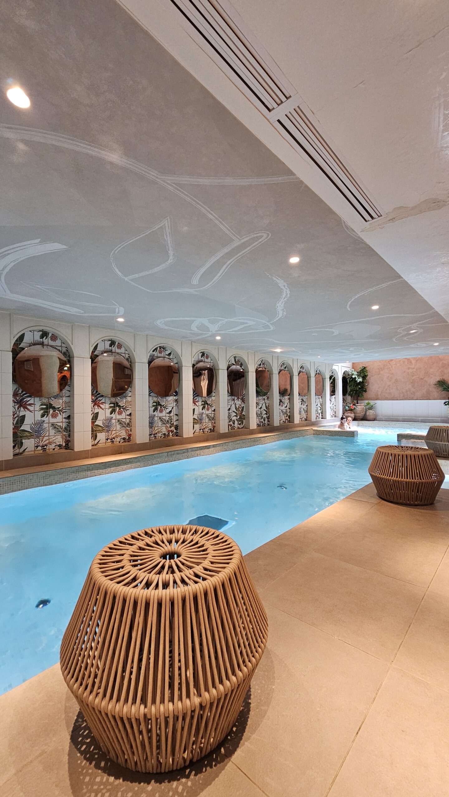 Bloom House Paris : L'Oasis Chic du 10ème 8 20250904 174626 scaled