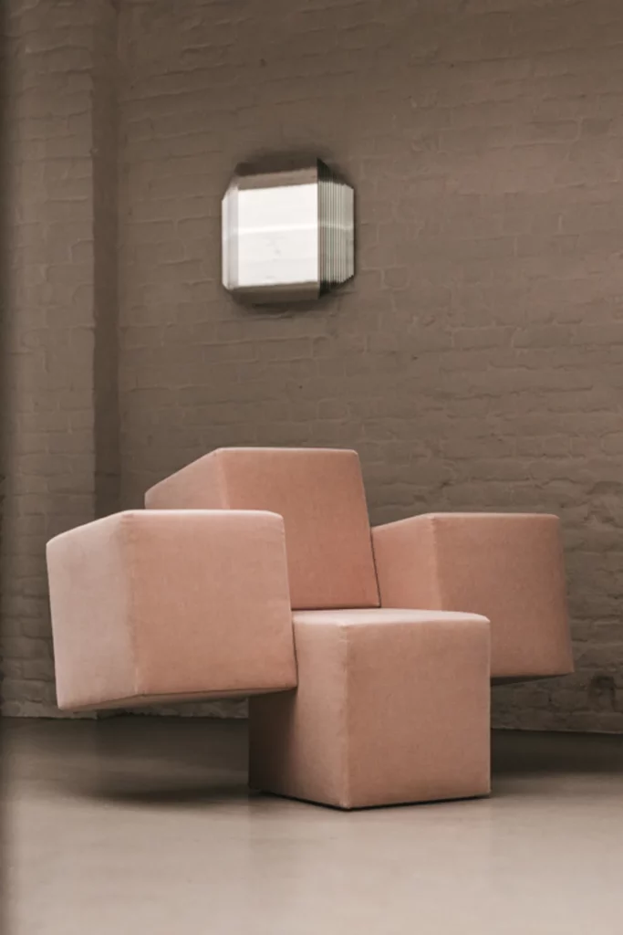 AETHER MASS CUBIST CHAIR 2025 © Renaat Nijs 4034