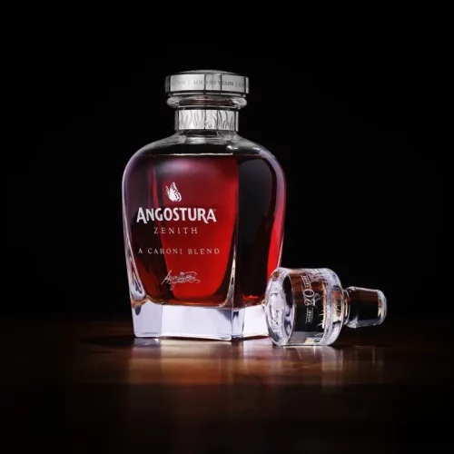 Angostura_Rum_CaroniBlend01108
