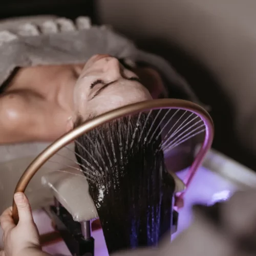 Nasua Head massage